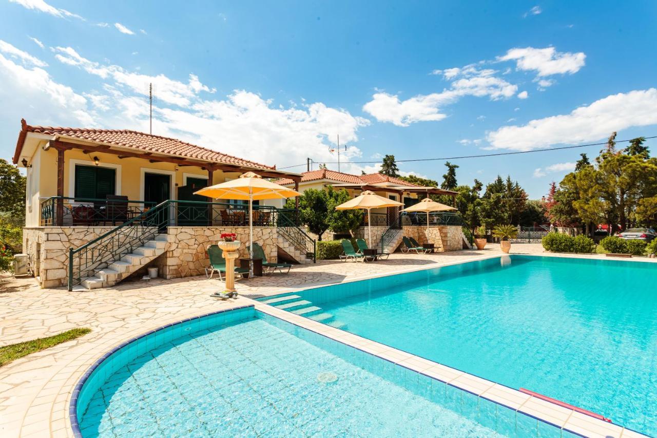 Dukes Poolside Houses Parálion Ástros 外观 照片