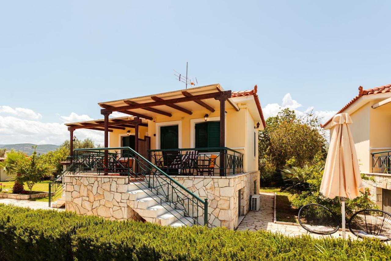Dukes Poolside Houses Parálion Ástros 外观 照片