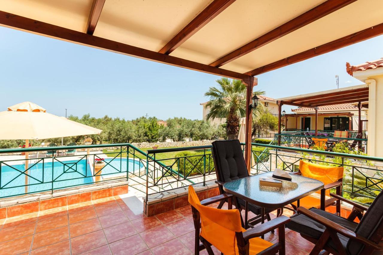Dukes Poolside Houses Parálion Ástros 外观 照片
