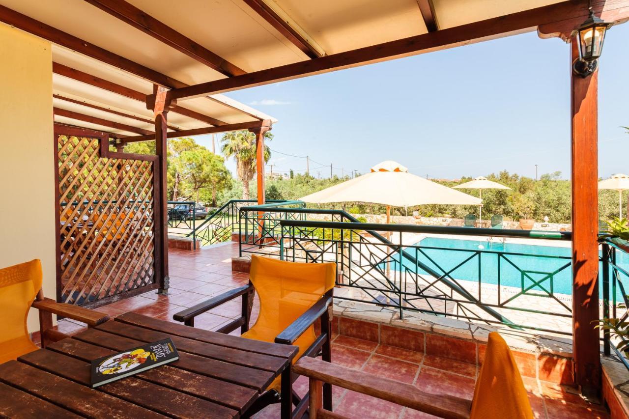 Dukes Poolside Houses Parálion Ástros 外观 照片