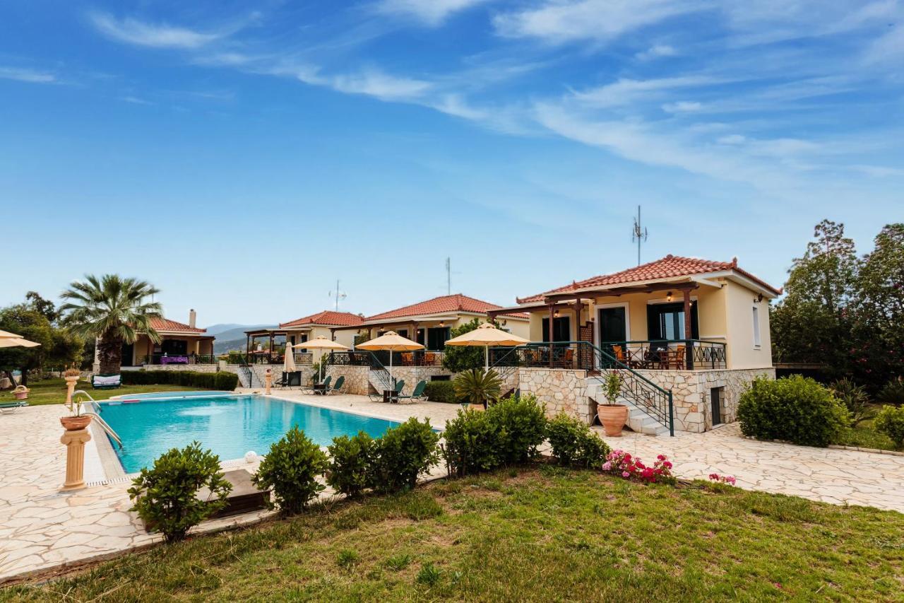 Dukes Poolside Houses Parálion Ástros 外观 照片