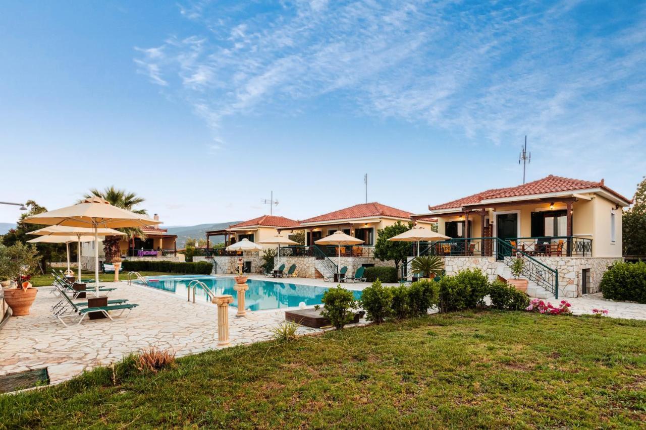 Dukes Poolside Houses Parálion Ástros 外观 照片
