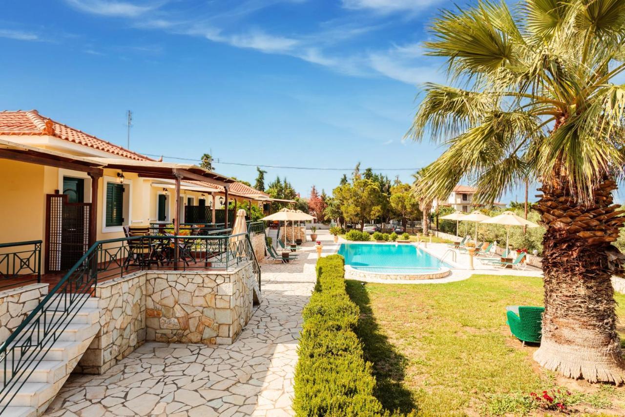 Dukes Poolside Houses Parálion Ástros 外观 照片